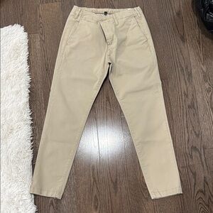 American Eagle Outfitters Tan Chinos Classic Style